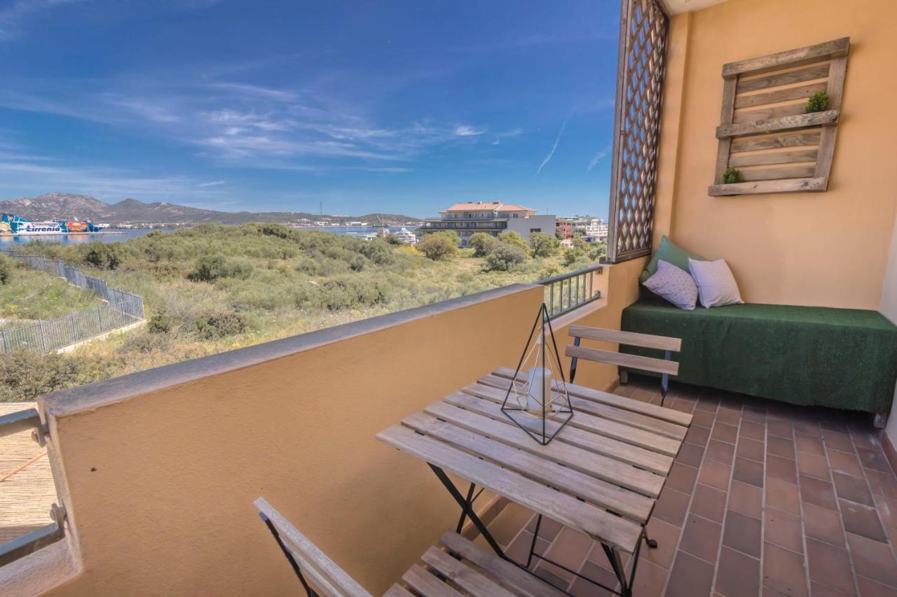 Homey Experience - Navy Sea View Apartments Olbia Ngoại thất bức ảnh