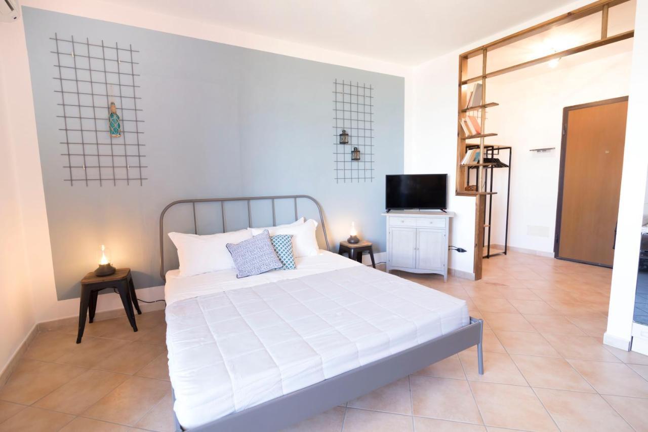 Homey Experience - Navy Sea View Apartments Olbia Ngoại thất bức ảnh